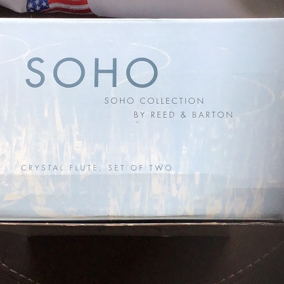 Soho Collection Crystal Flute Glasses Set of 2 by Reed & Barton Brand New in Box - Picture 3 of 3